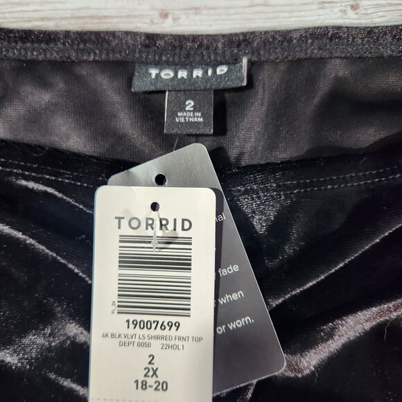 Torrid Stretch Velvet Shirred Front Off The Shoulder Top Size 2X NWT - Picture 6 of 9